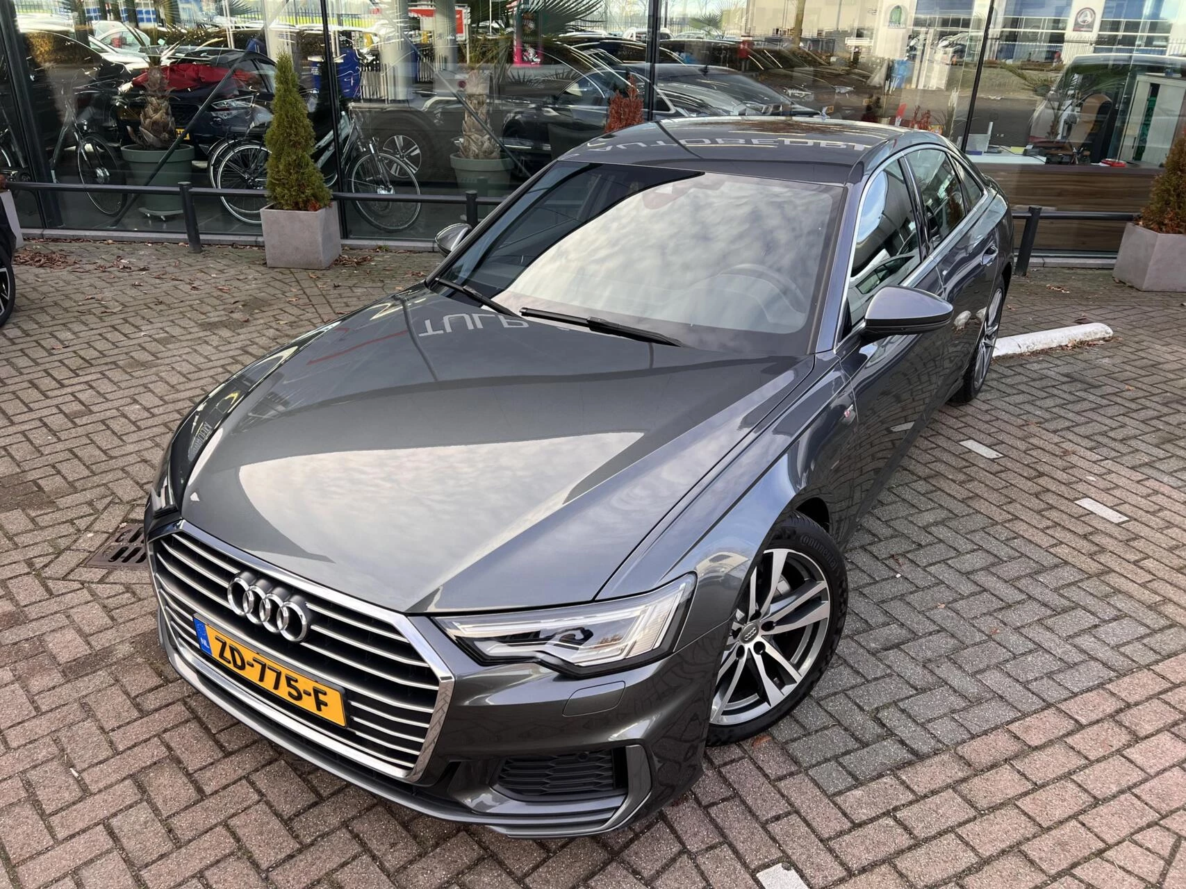Hoofdafbeelding Audi A6