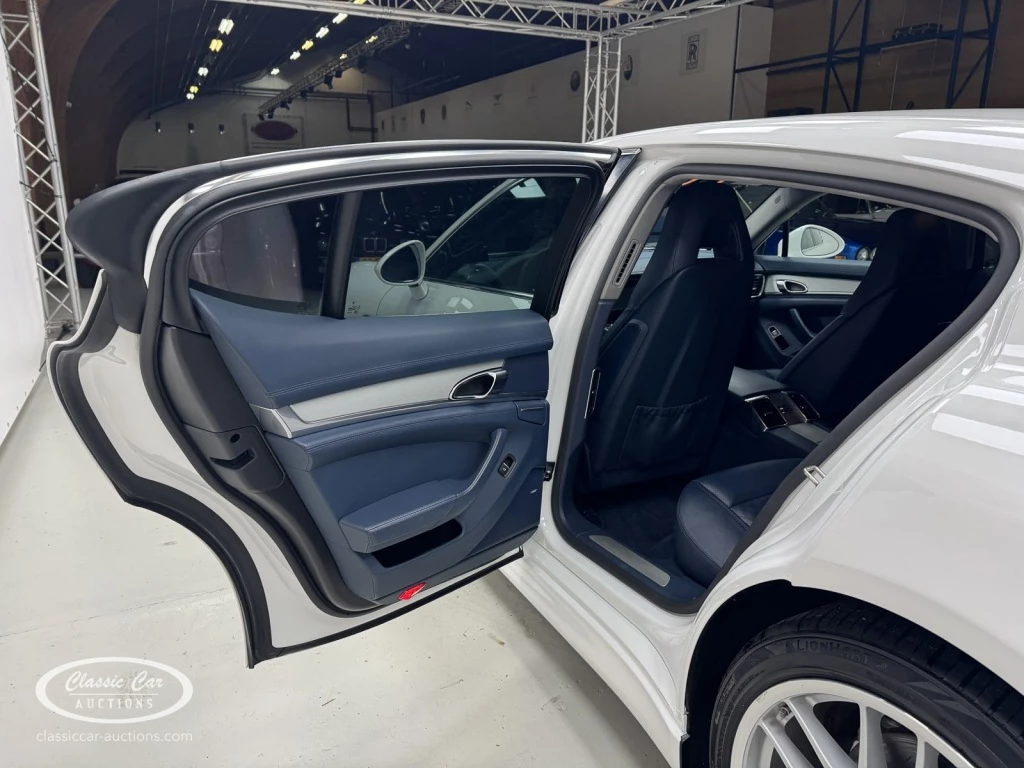 Hoofdafbeelding Porsche Panamera