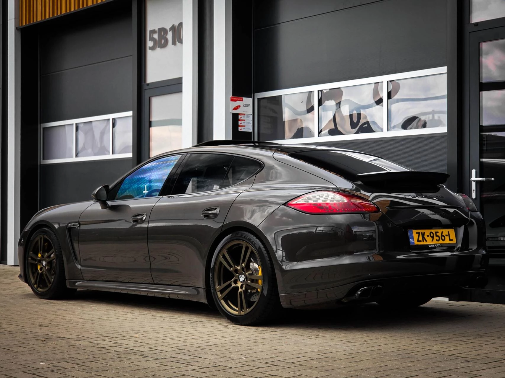 Hoofdafbeelding Porsche Panamera