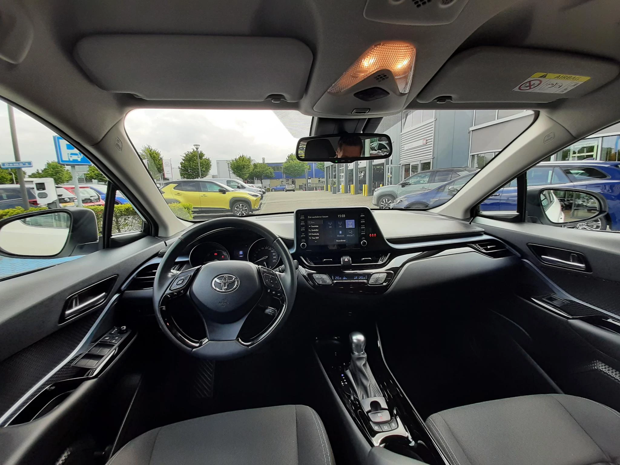 Hoofdafbeelding Toyota C-HR