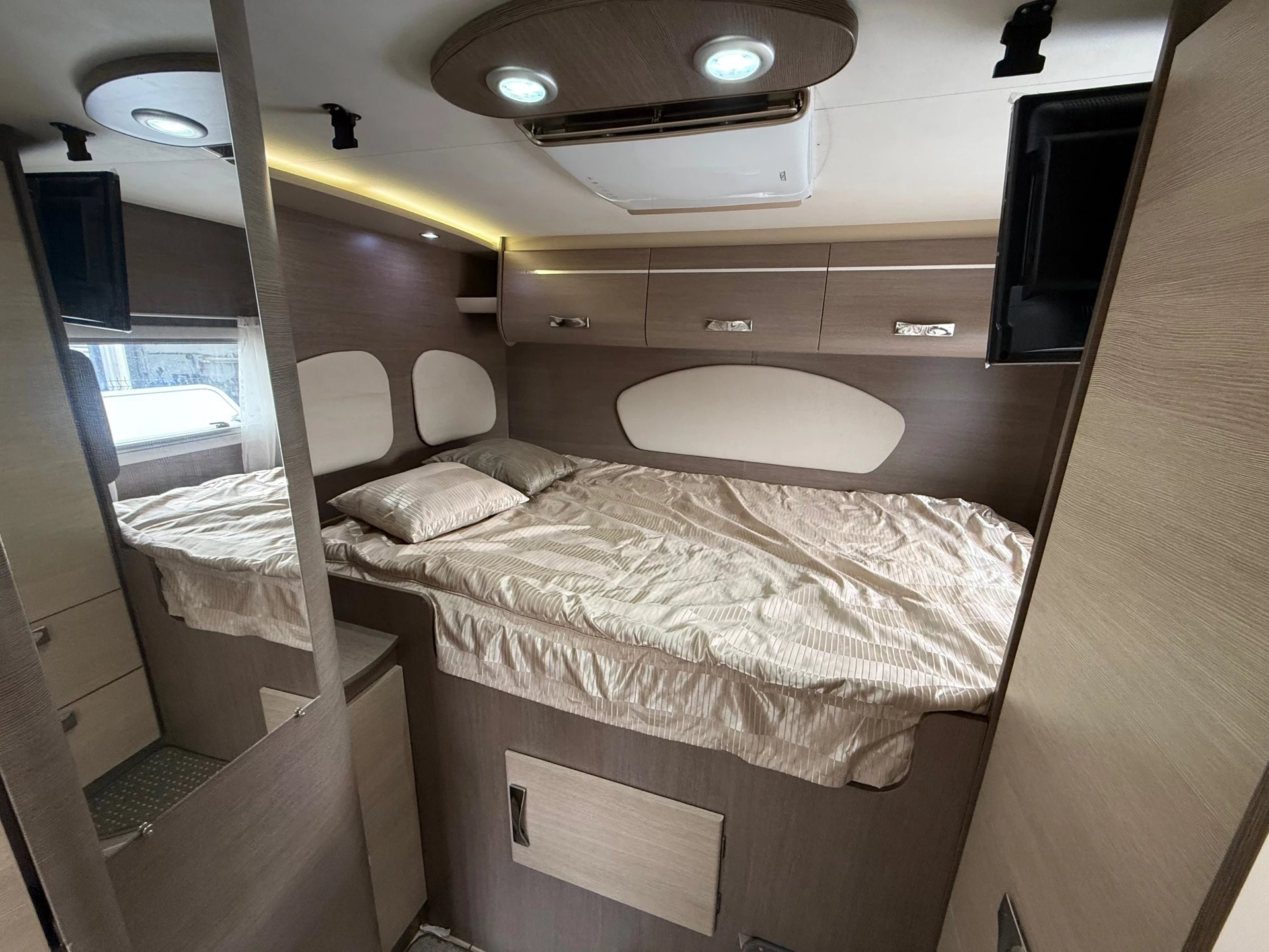 Hoofdafbeelding Bavaria I743XLG