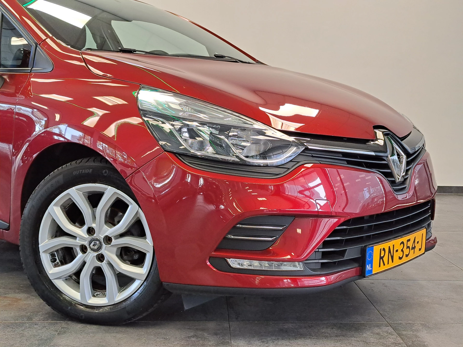 Hoofdafbeelding Renault Clio