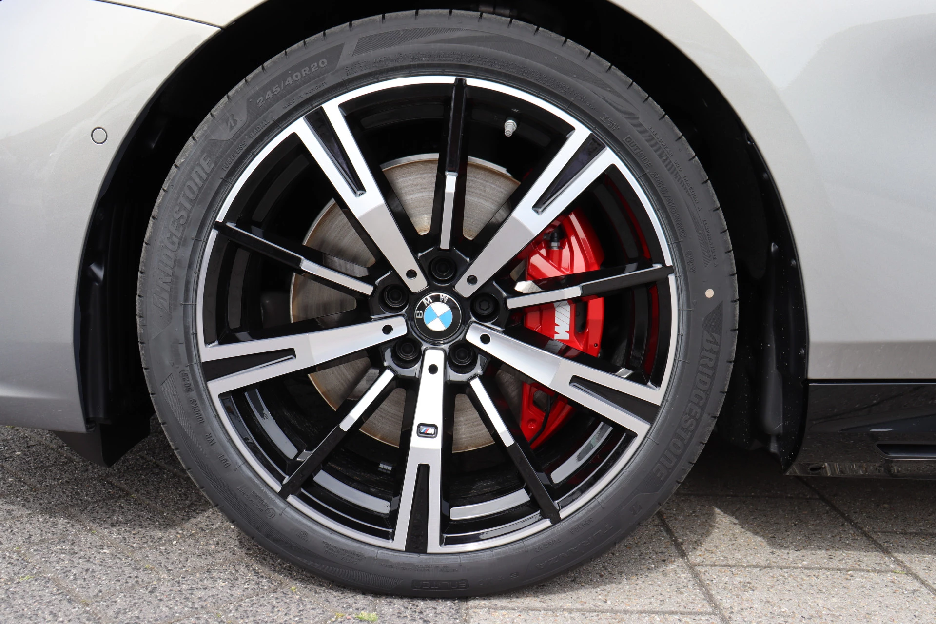 Hoofdafbeelding BMW i5