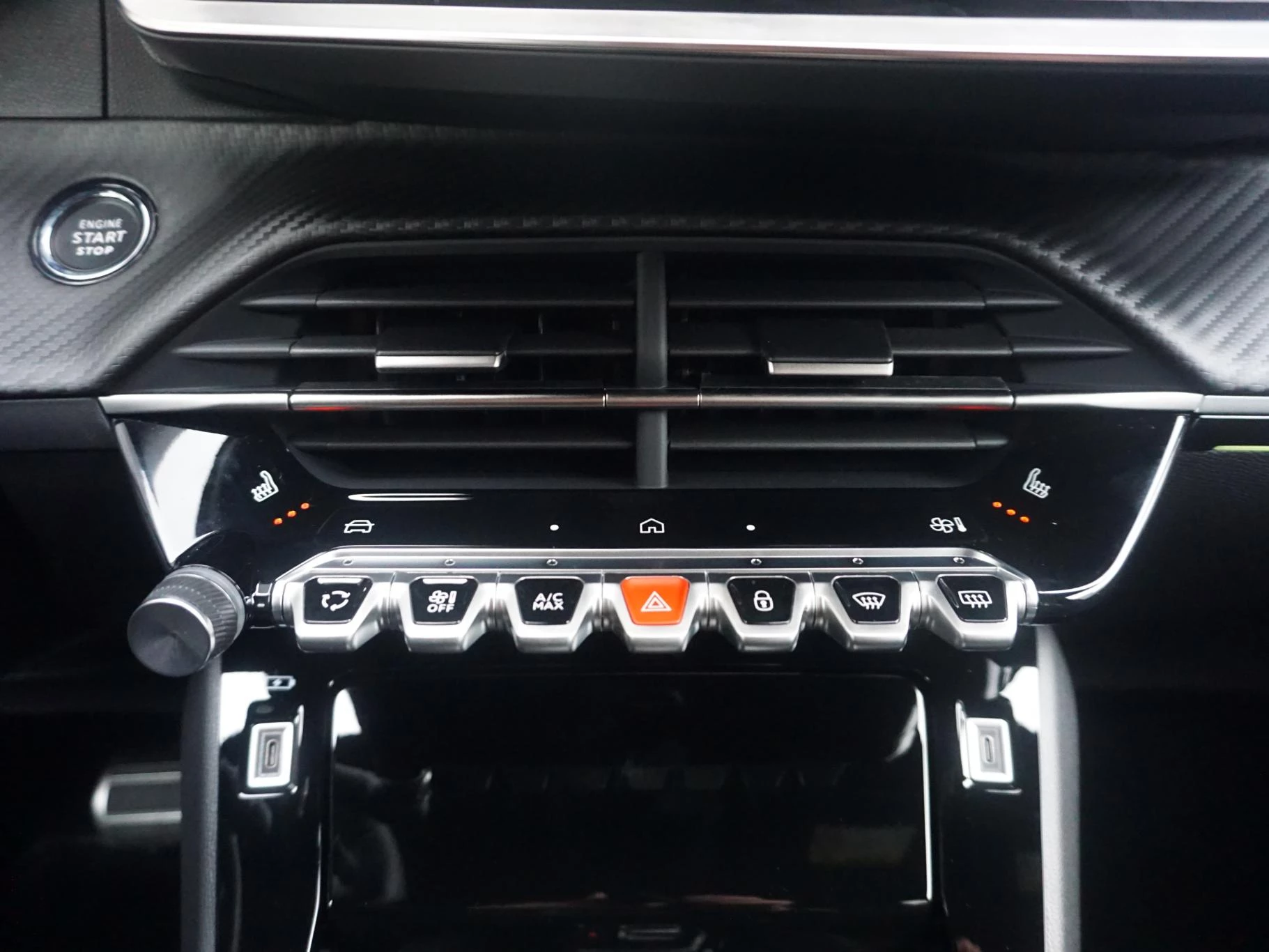 Hoofdafbeelding Peugeot e-208