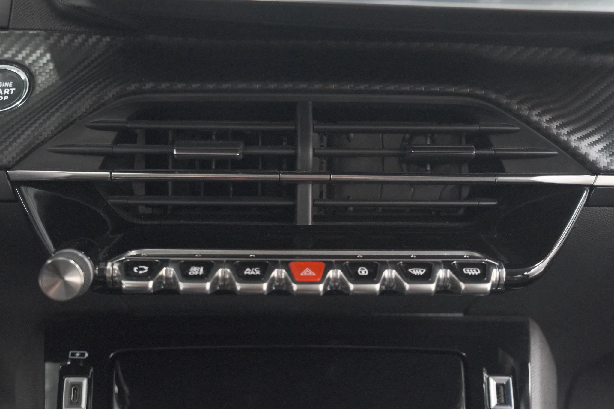 Hoofdafbeelding Peugeot e-2008