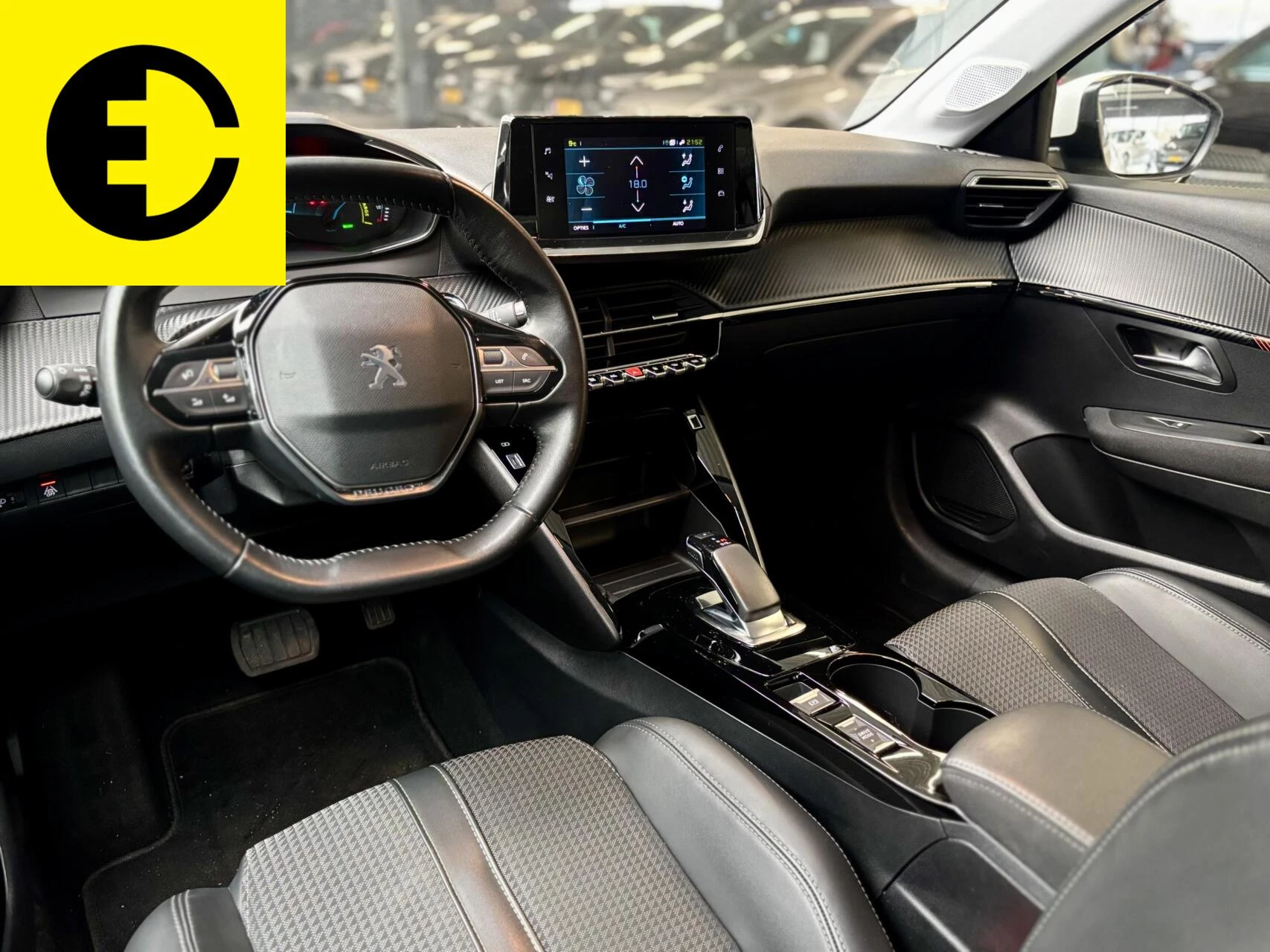 Hoofdafbeelding Peugeot e-208