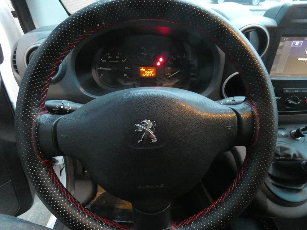 Hoofdafbeelding Peugeot Partner