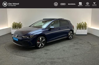 Volkswagen Golf 1.4 eHybrid 245pk DSG GTE | Head-up Display, Panoramadak, Park Assist, Verbindende LED strip tussen de koplampen |