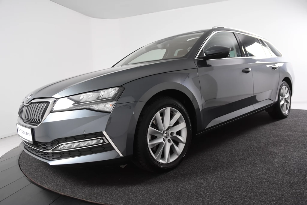 Hoofdafbeelding Škoda Superb