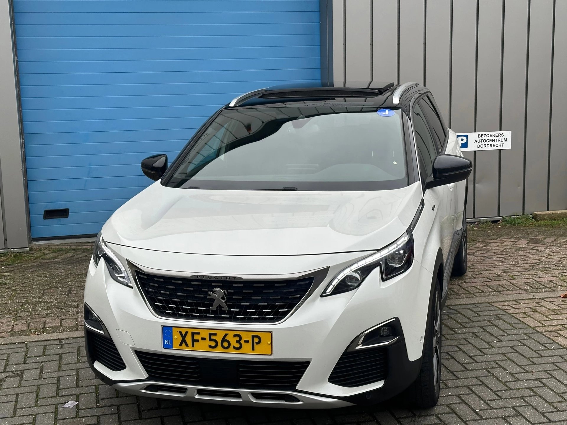 Hoofdafbeelding Peugeot 5008