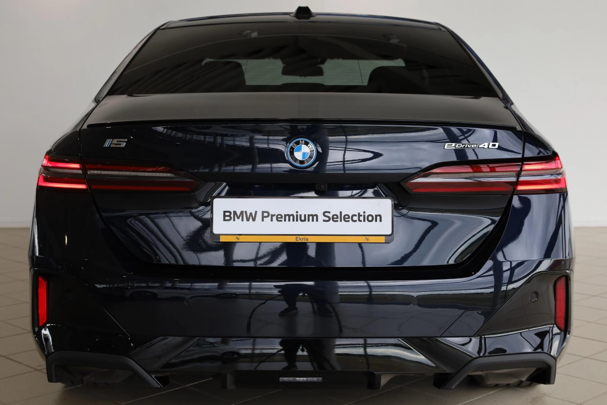 Hoofdafbeelding BMW i5