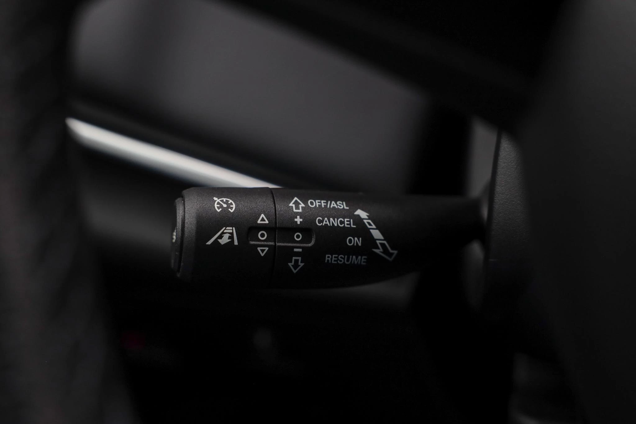 Hoofdafbeelding MG Marvel R