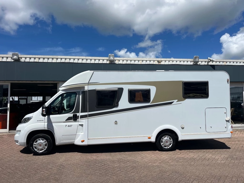 Hoofdafbeelding Carado T 447 Enkele Bedden Hefbed