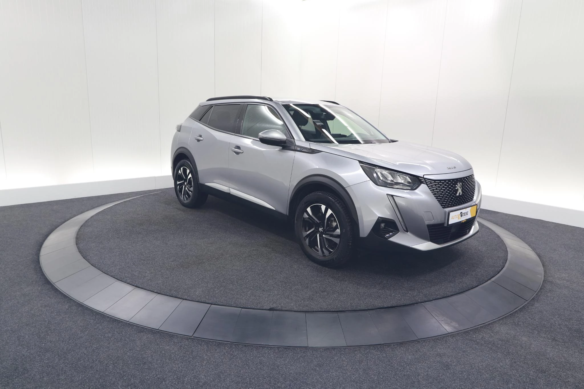 Hoofdafbeelding Peugeot e-2008