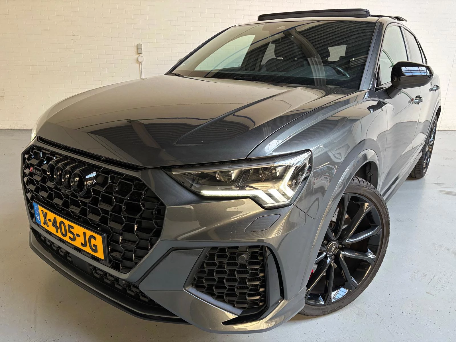 Hoofdafbeelding Audi RSQ3