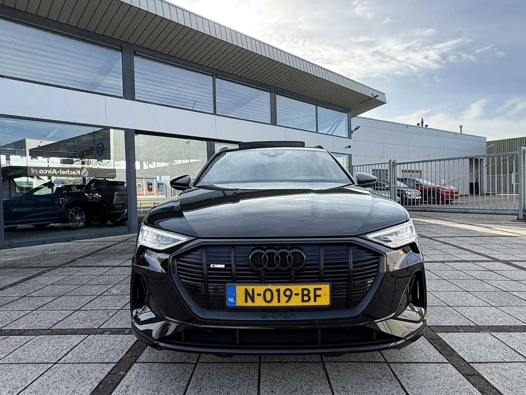 Hoofdafbeelding Audi e-tron