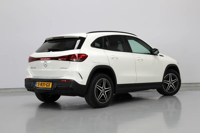 Hoofdafbeelding Mercedes-Benz EQA