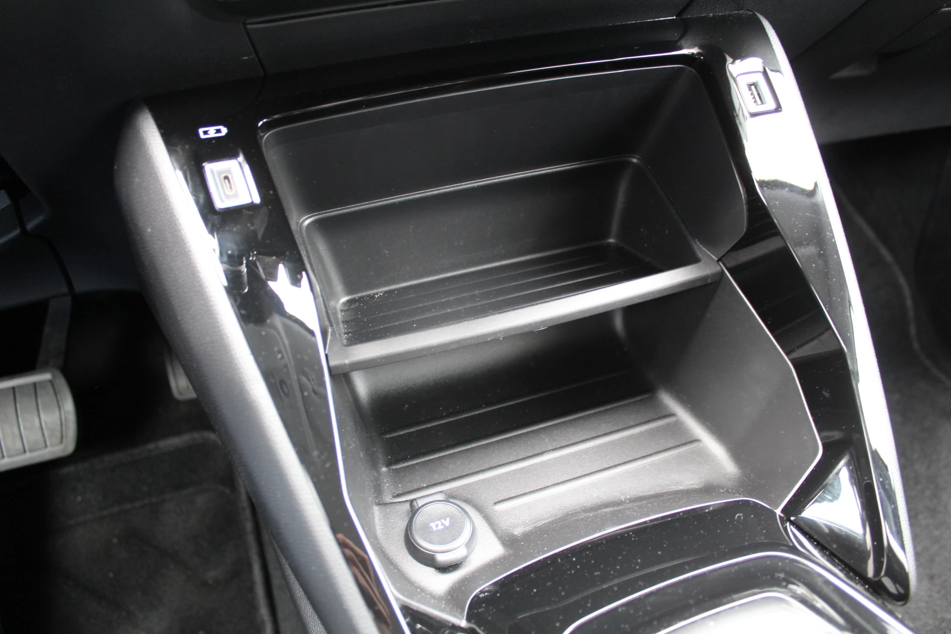 Hoofdafbeelding Peugeot e-208