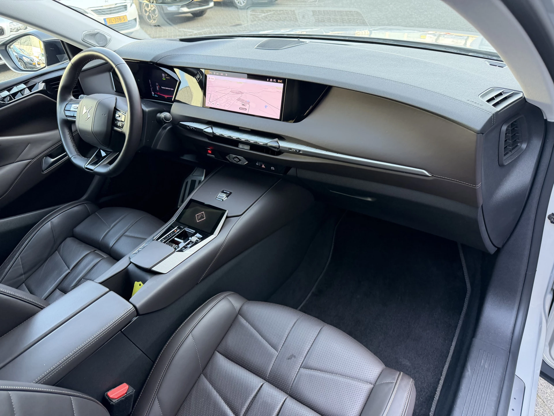 Hoofdafbeelding DS DS 4