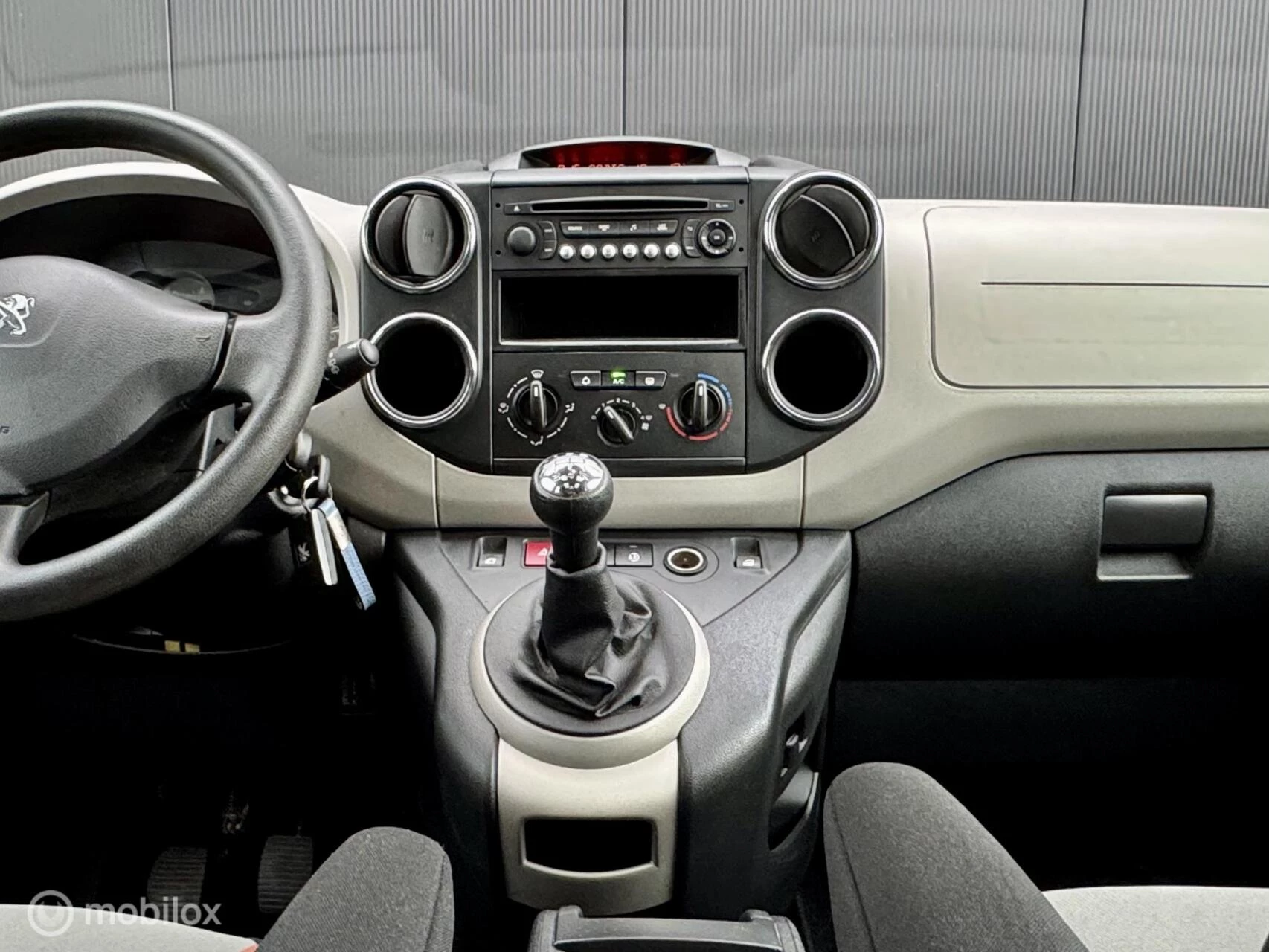 Hoofdafbeelding Peugeot Partner