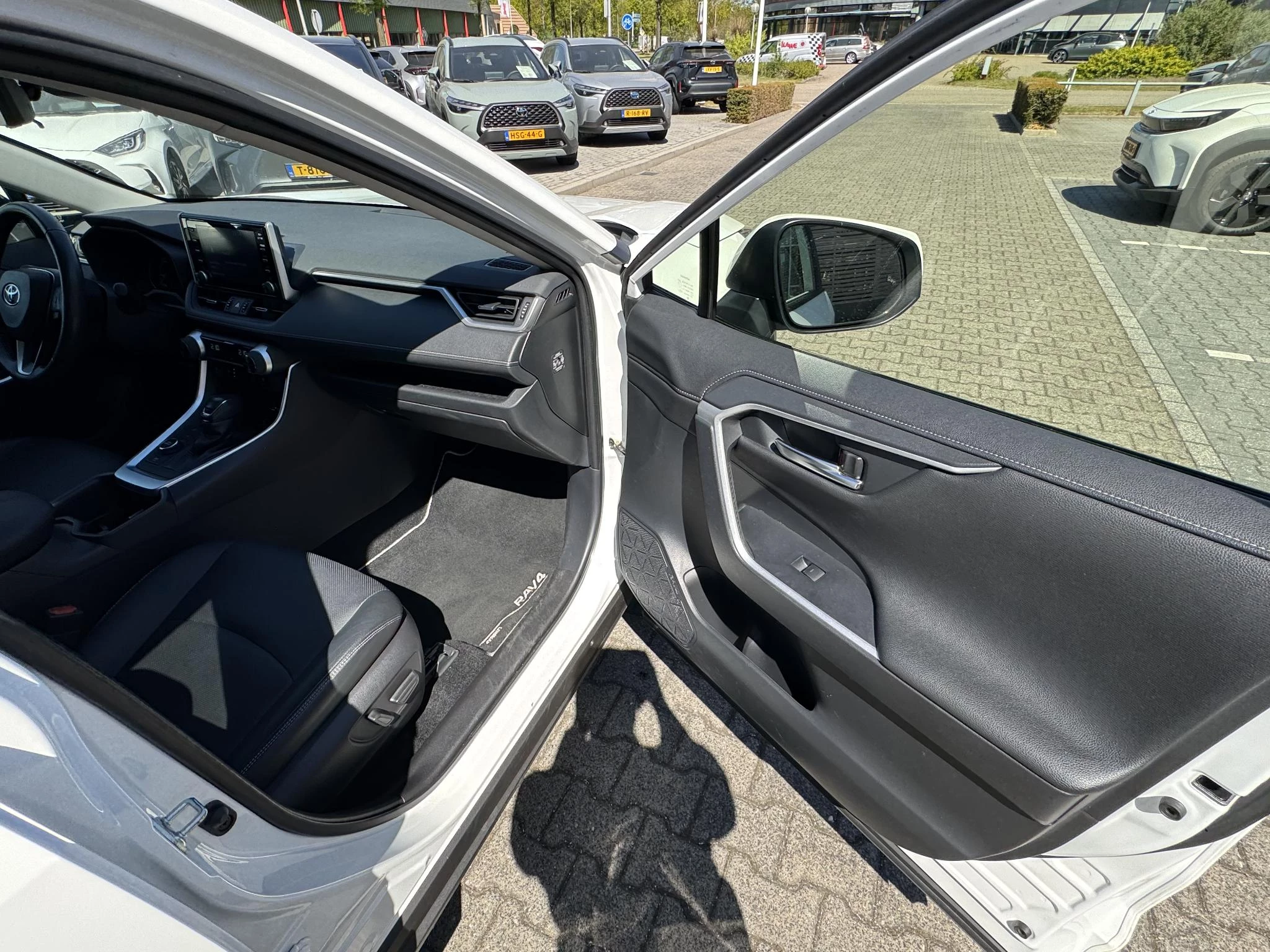 Hoofdafbeelding Toyota RAV4