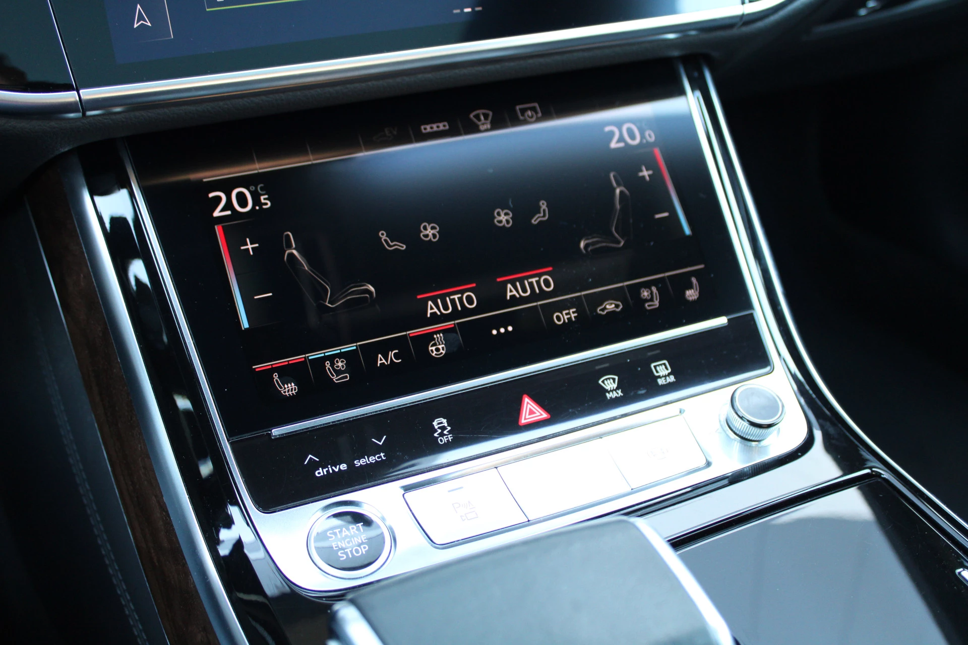 Hoofdafbeelding Audi A8