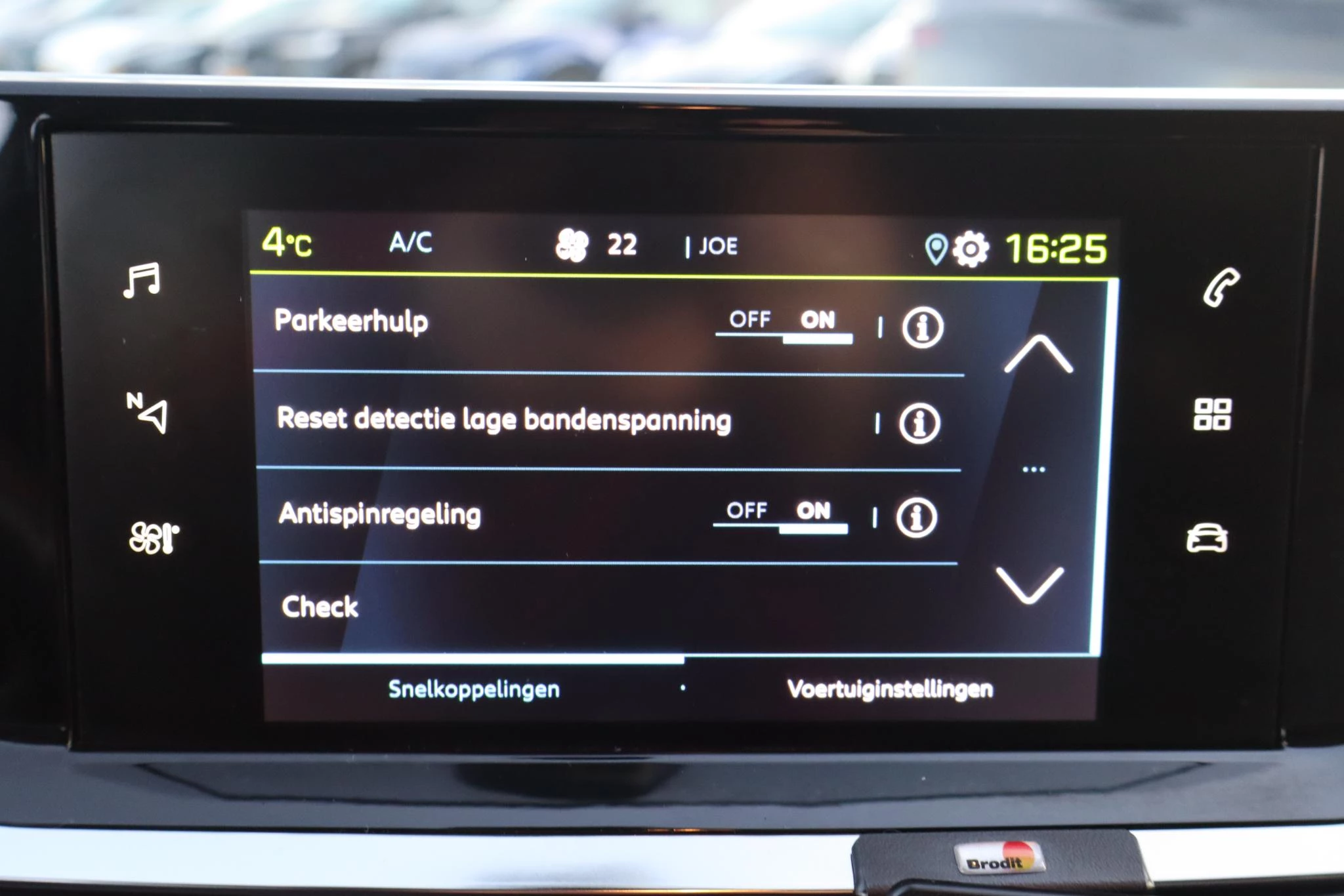 Hoofdafbeelding Peugeot e-208