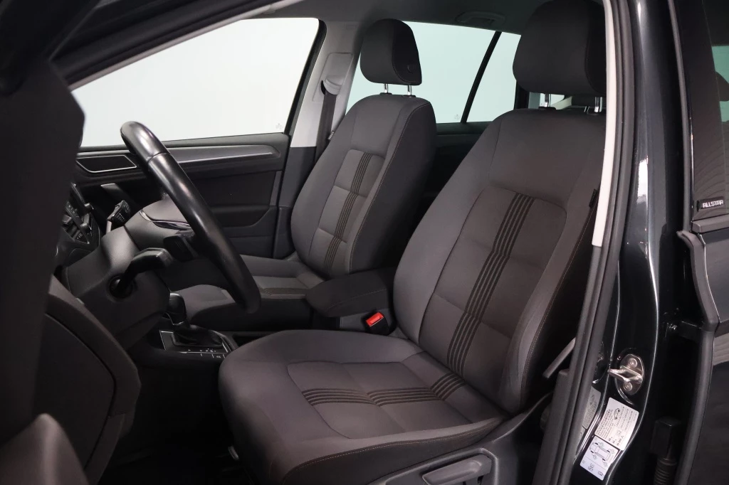 Hoofdafbeelding Volkswagen Golf Sportsvan