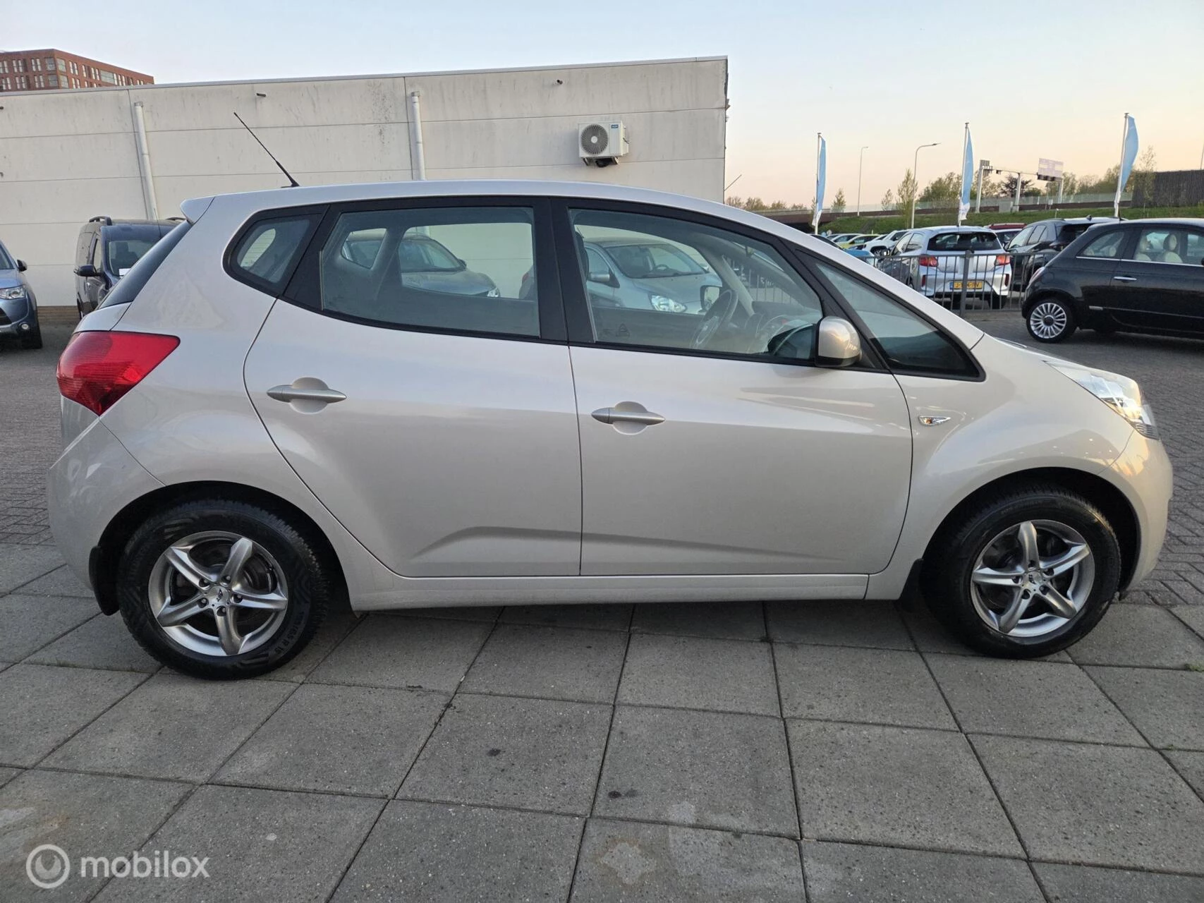 Hoofdafbeelding Kia Venga