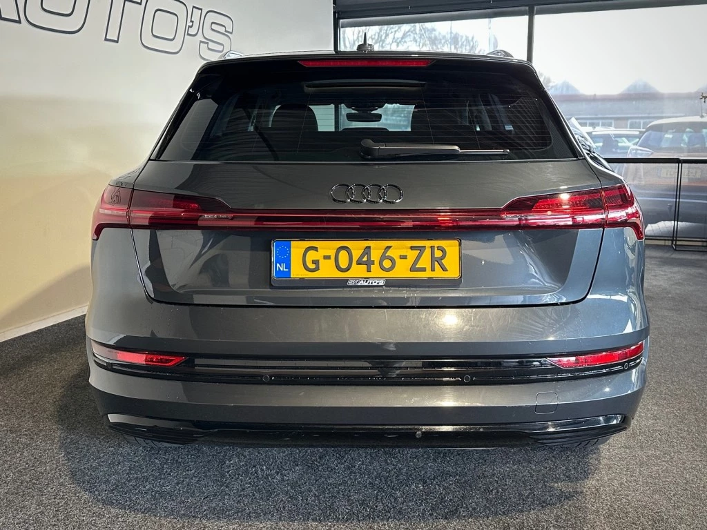 Hoofdafbeelding Audi e-tron