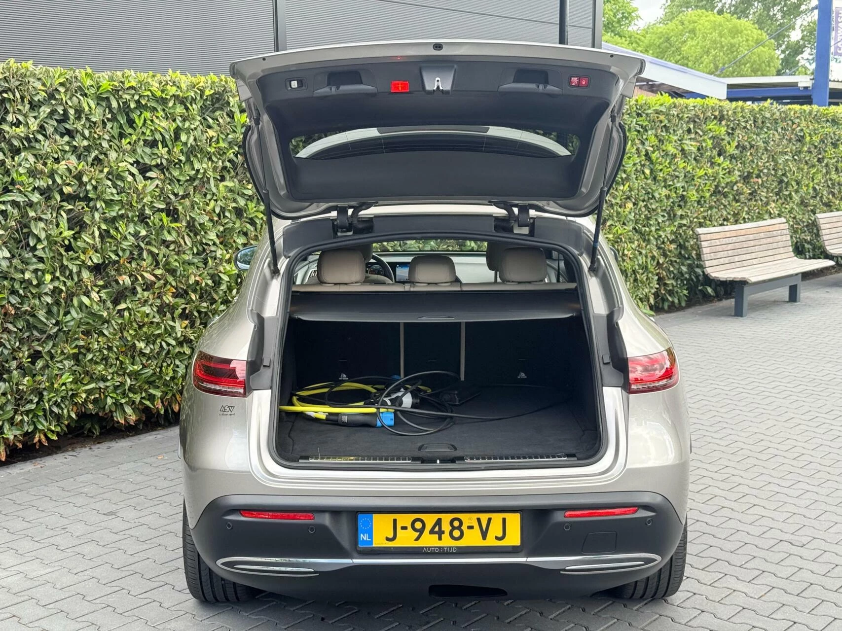 Hoofdafbeelding Mercedes-Benz EQC