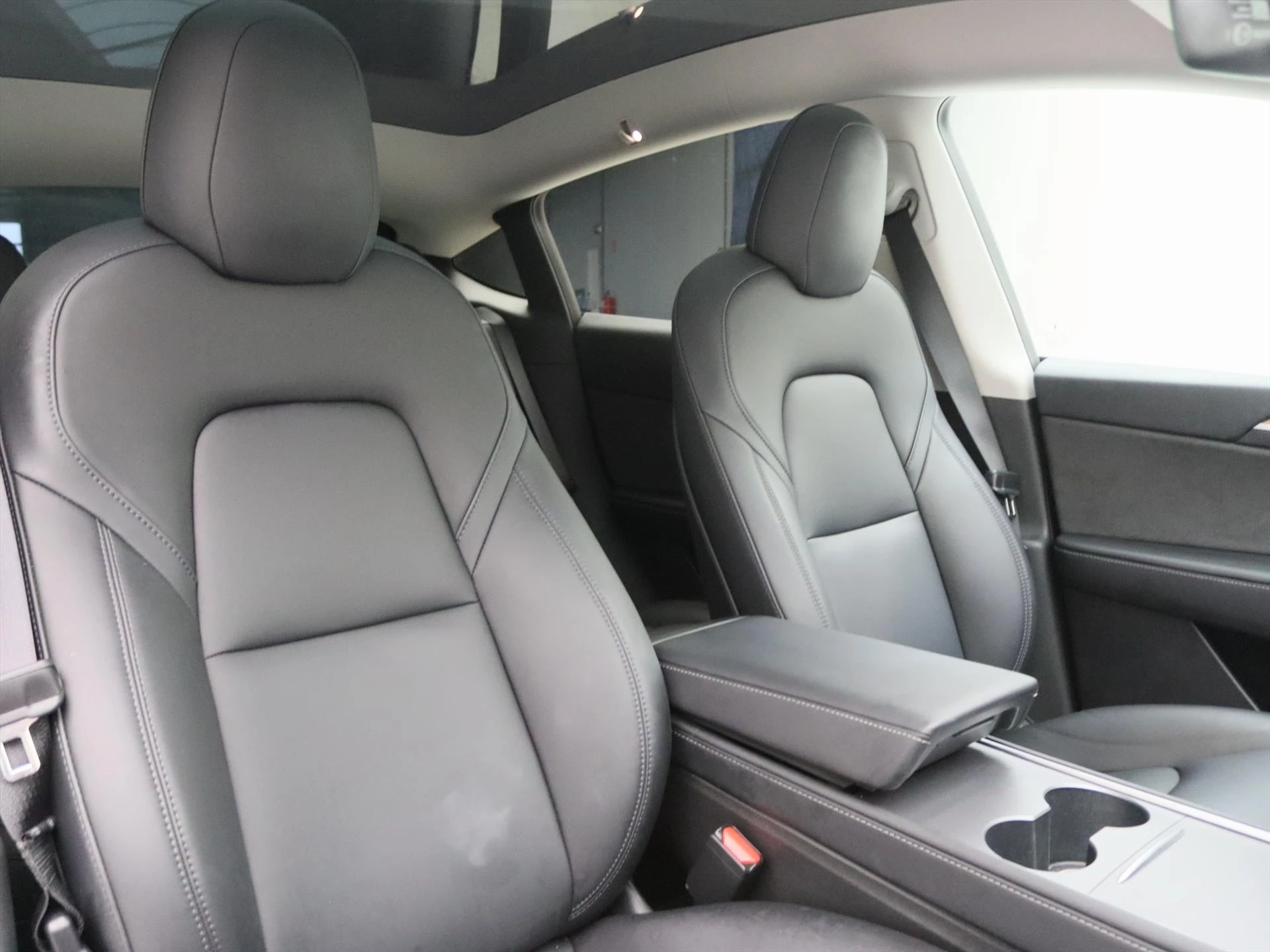 Hoofdafbeelding Tesla Model Y