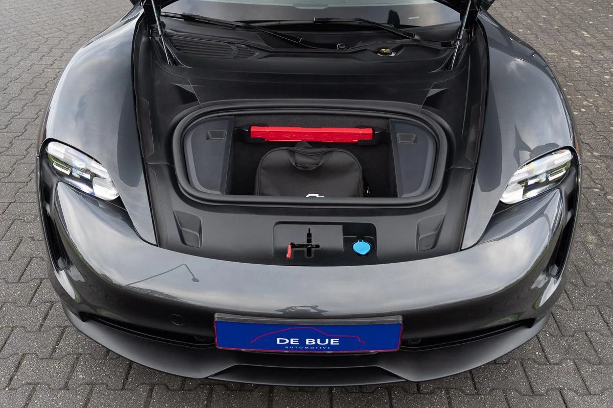 Hoofdafbeelding Porsche Taycan