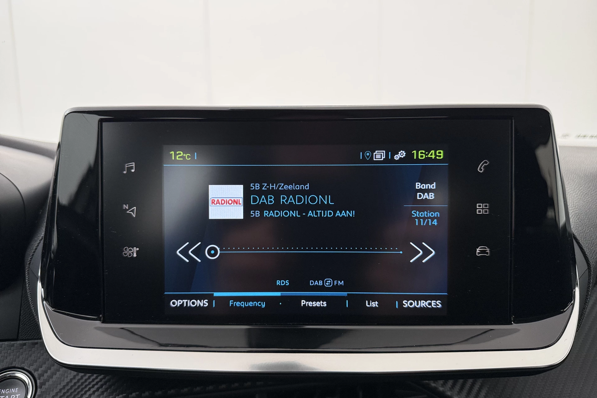 Hoofdafbeelding Peugeot e-2008