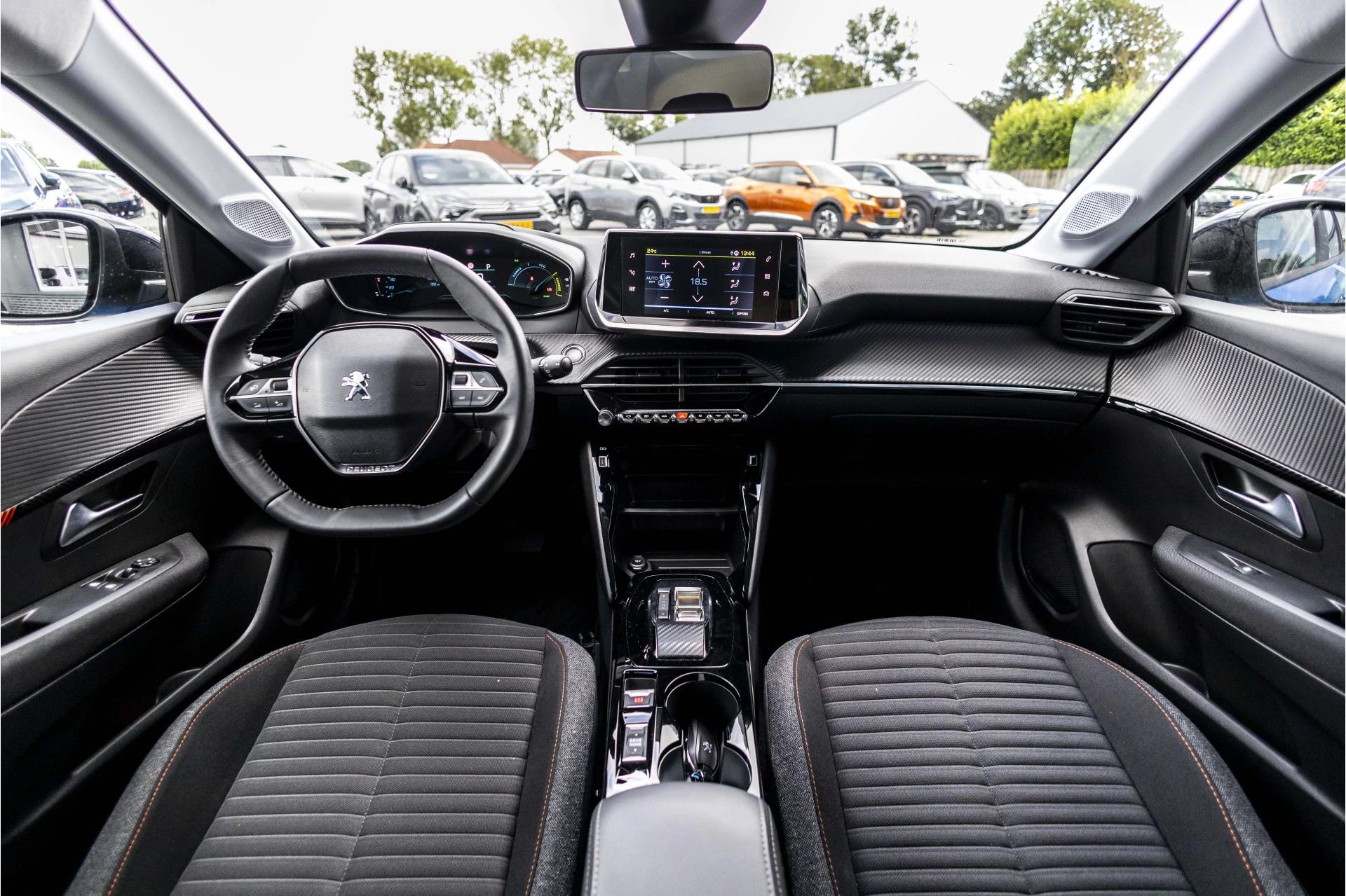 Hoofdafbeelding Peugeot e-208