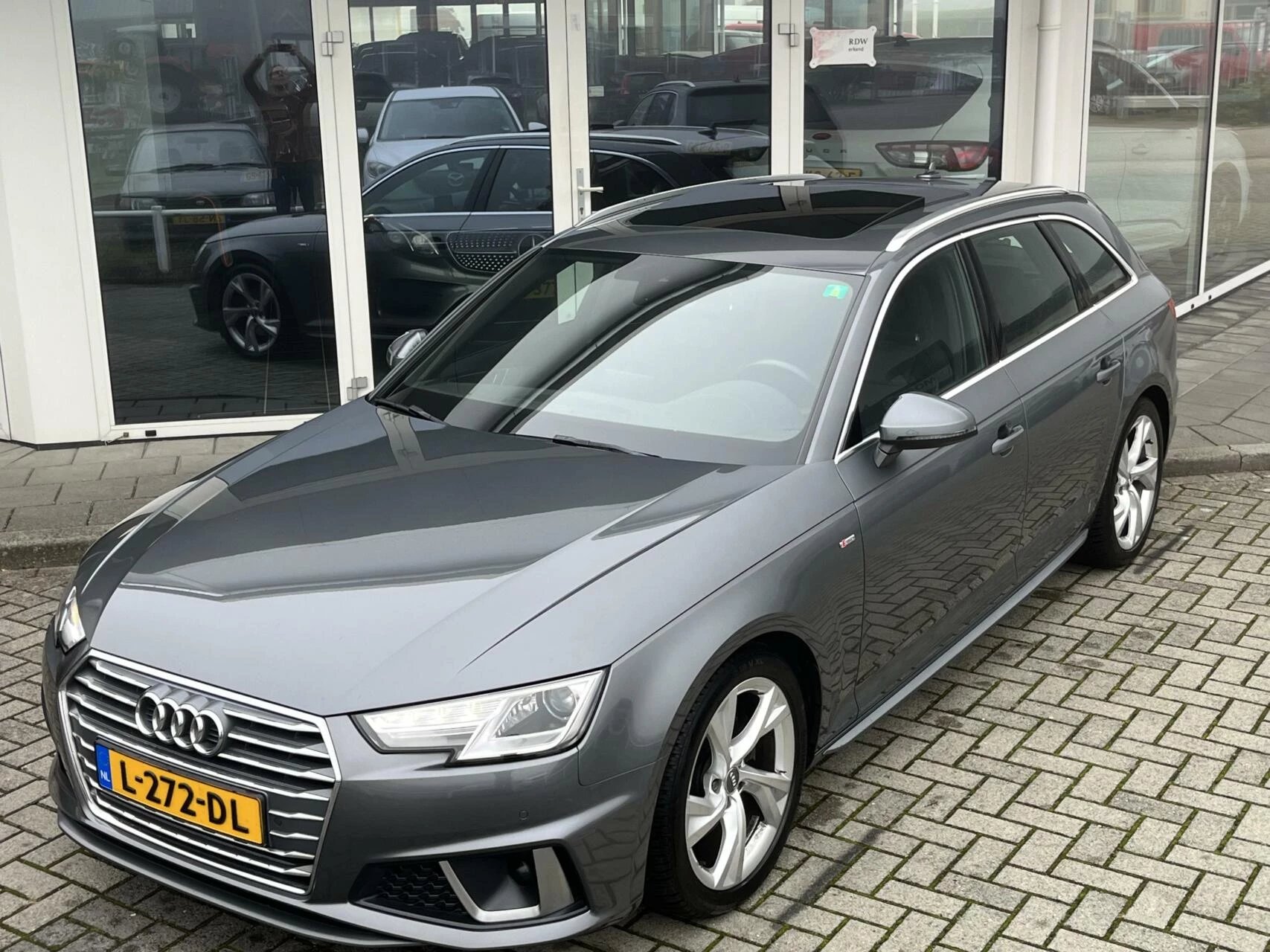 Hoofdafbeelding Audi A4