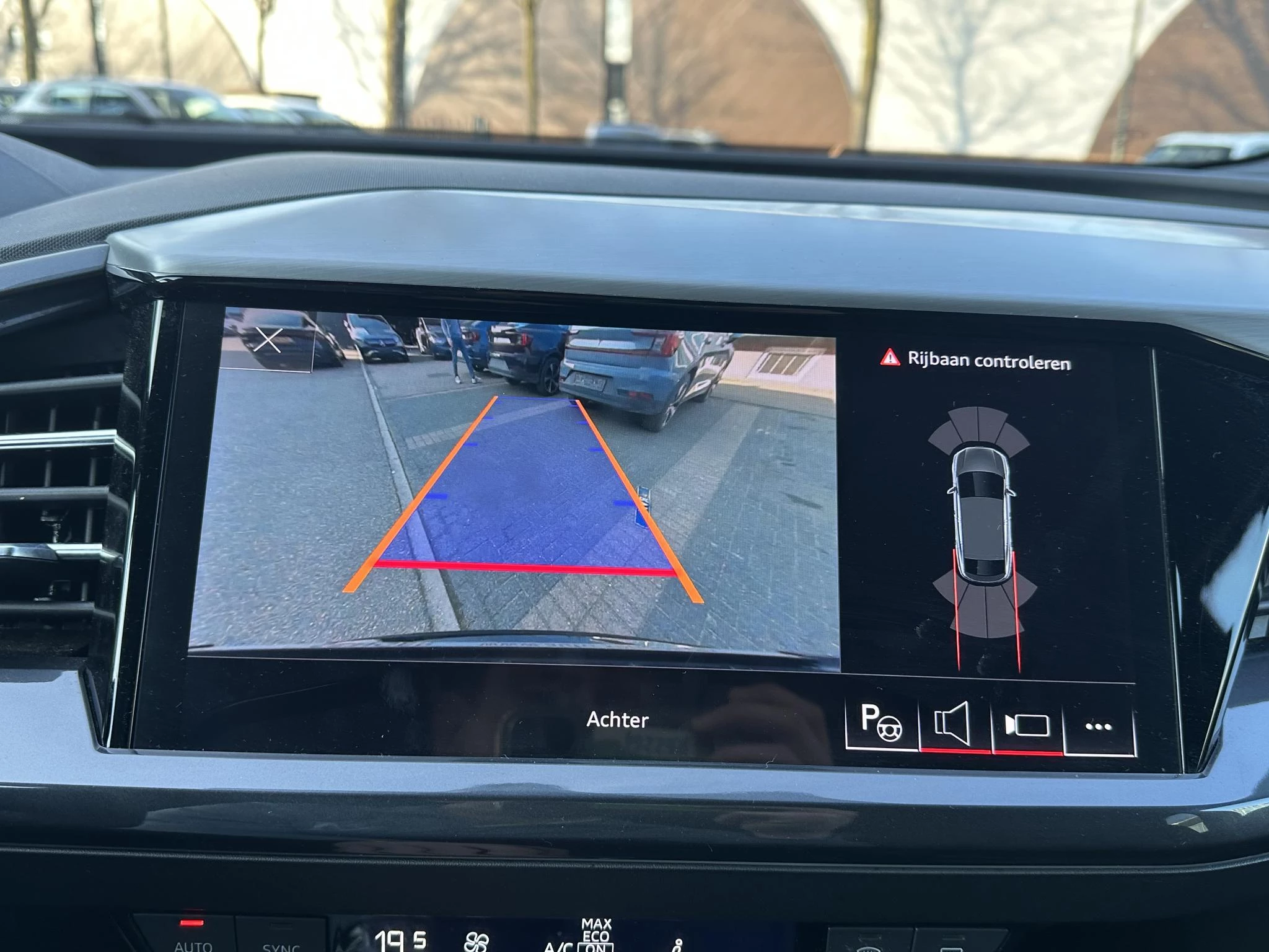 Hoofdafbeelding Audi Q4 Sportback e-tron