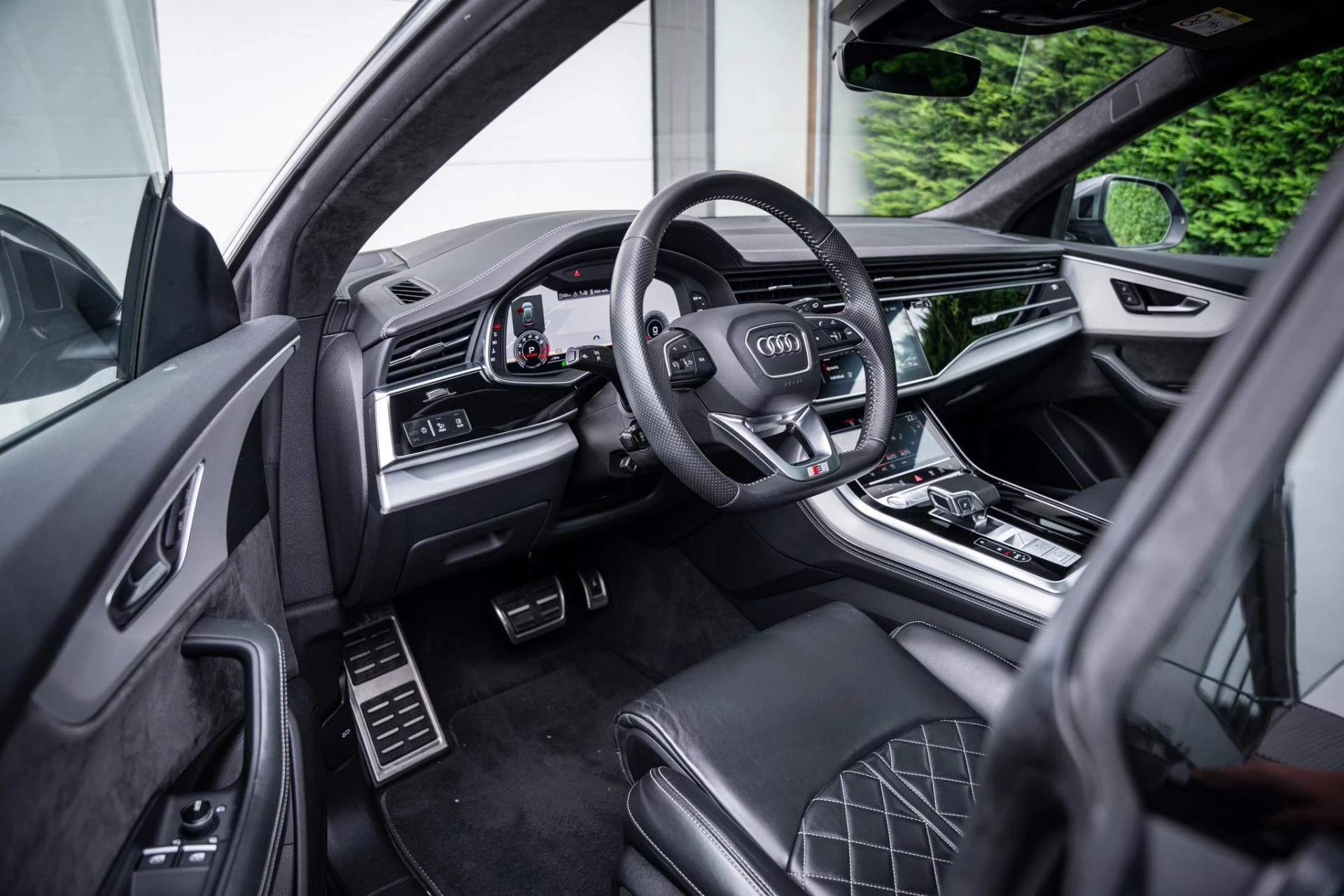 Hoofdafbeelding Audi Q8