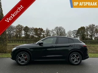 Hoofdafbeelding Alfa Romeo Stelvio Alfa Romeo Stelvio 2.0 T Q4 200pk Veloce, 109dkm, Carplay