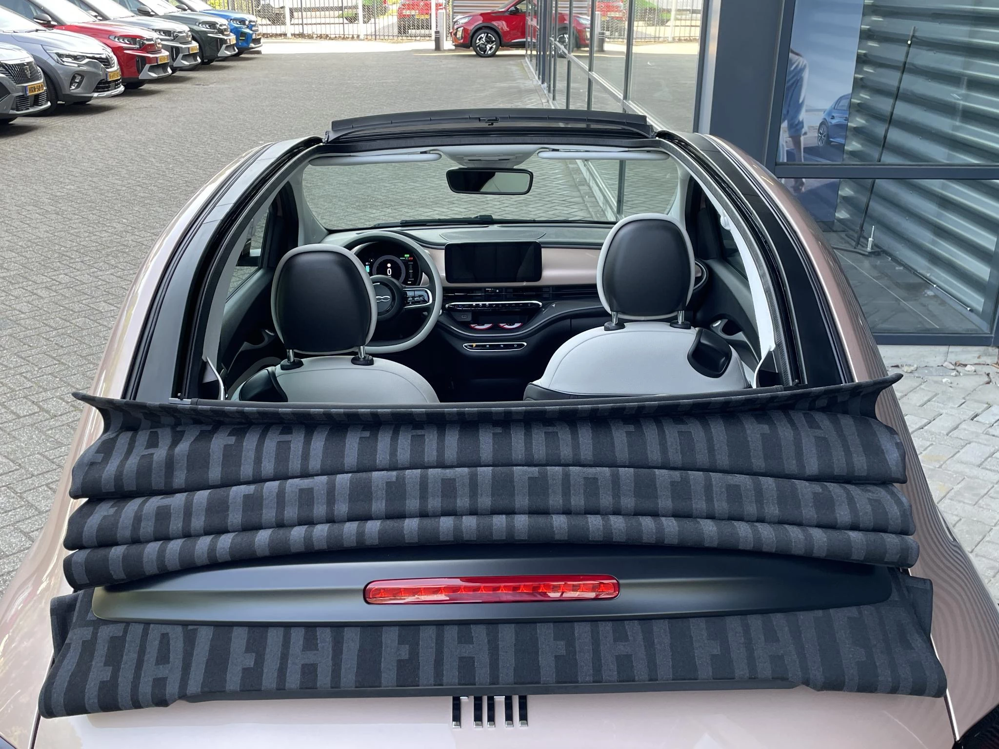 Hoofdafbeelding Fiat 500C