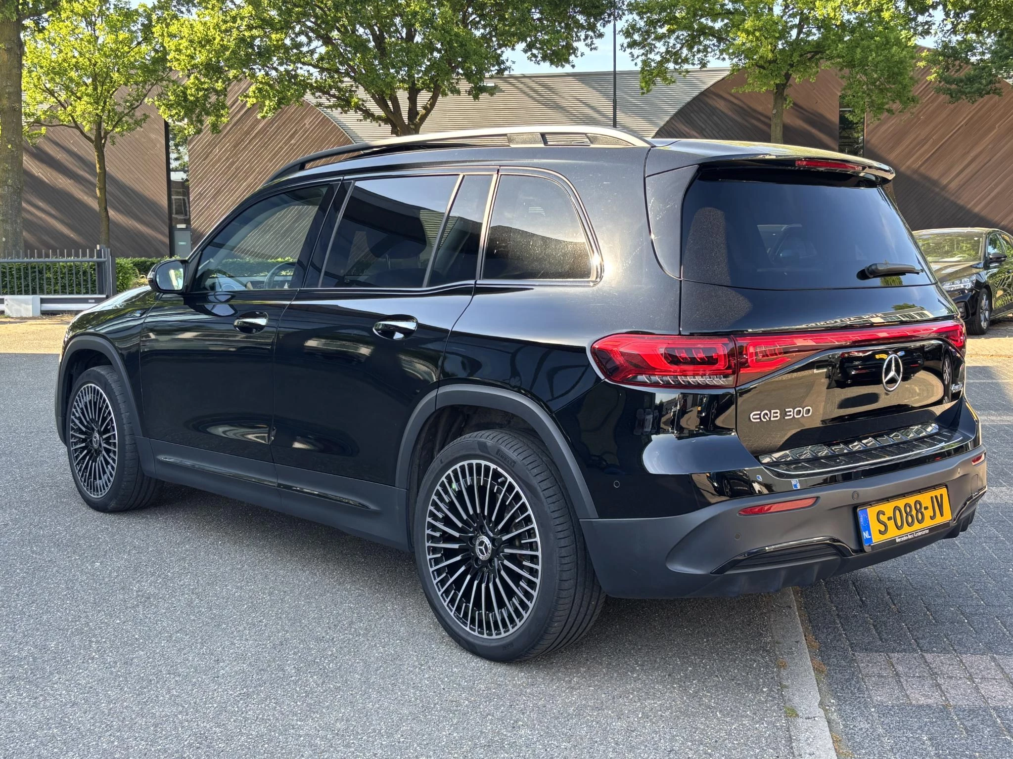 Hoofdafbeelding Mercedes-Benz EQB