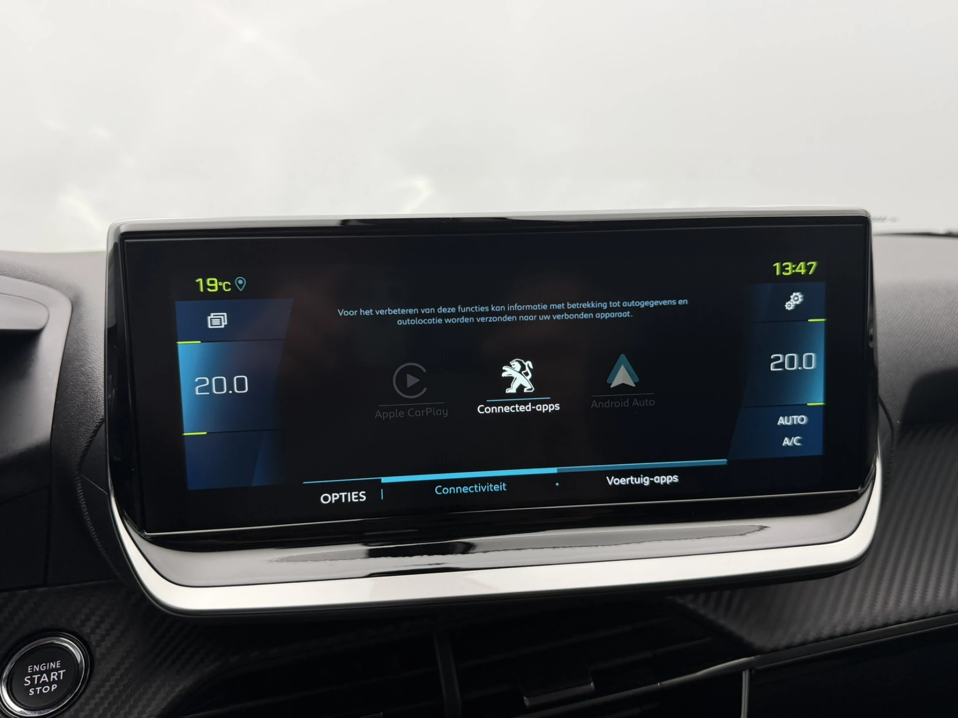 Hoofdafbeelding Peugeot e-2008