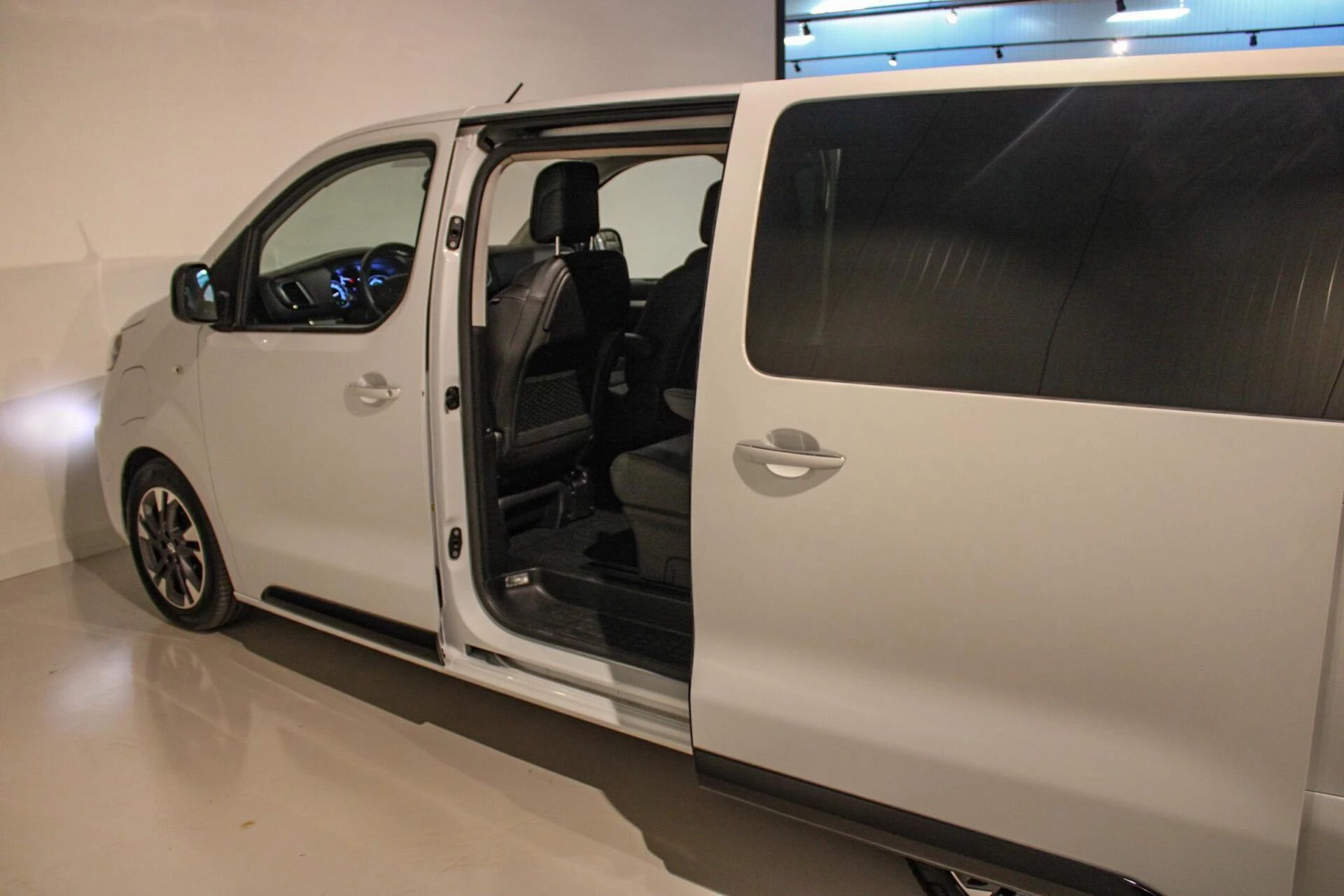 Hoofdafbeelding Opel Zafira e-Life