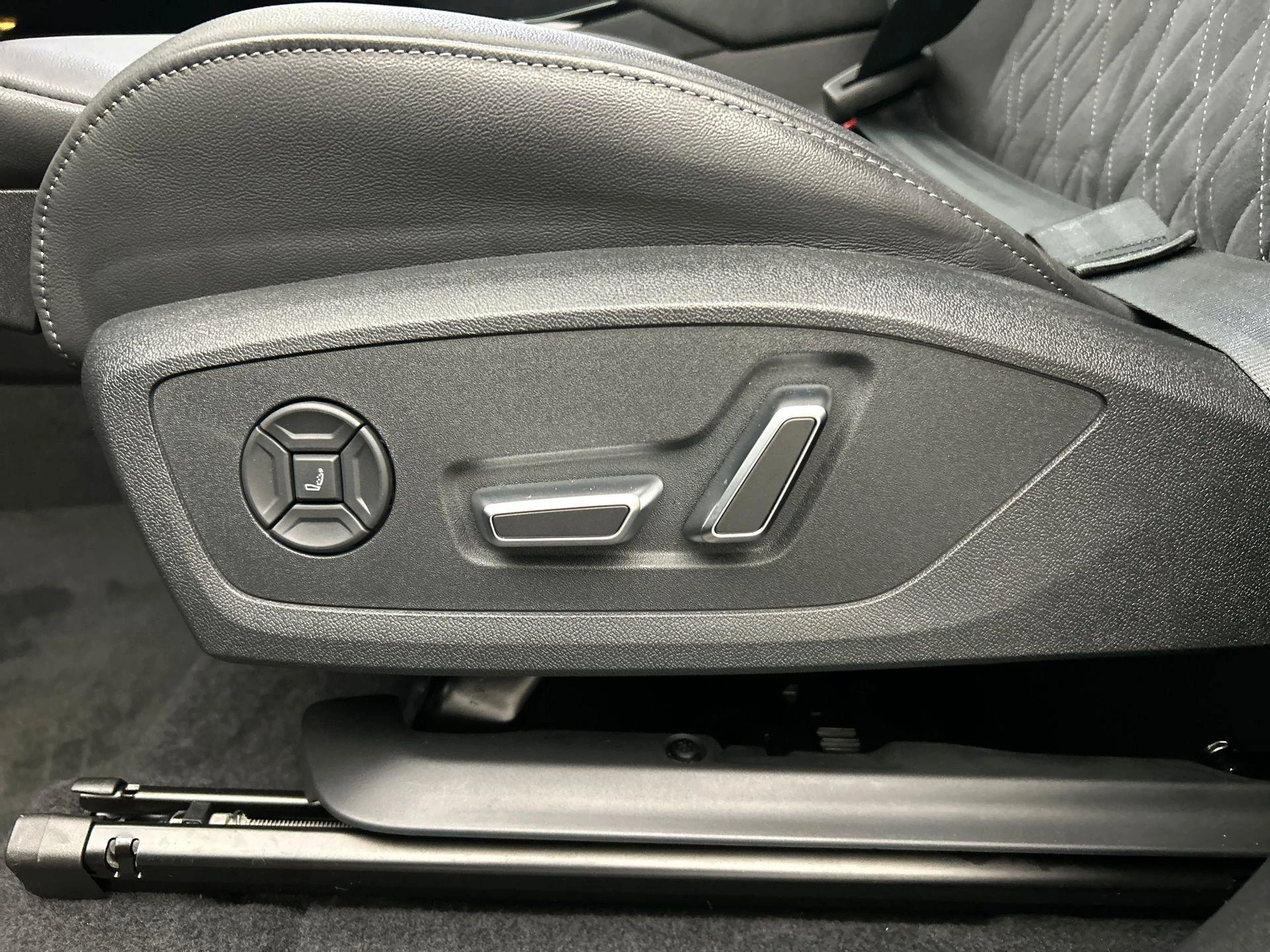 Hoofdafbeelding Audi Q6 e-tron