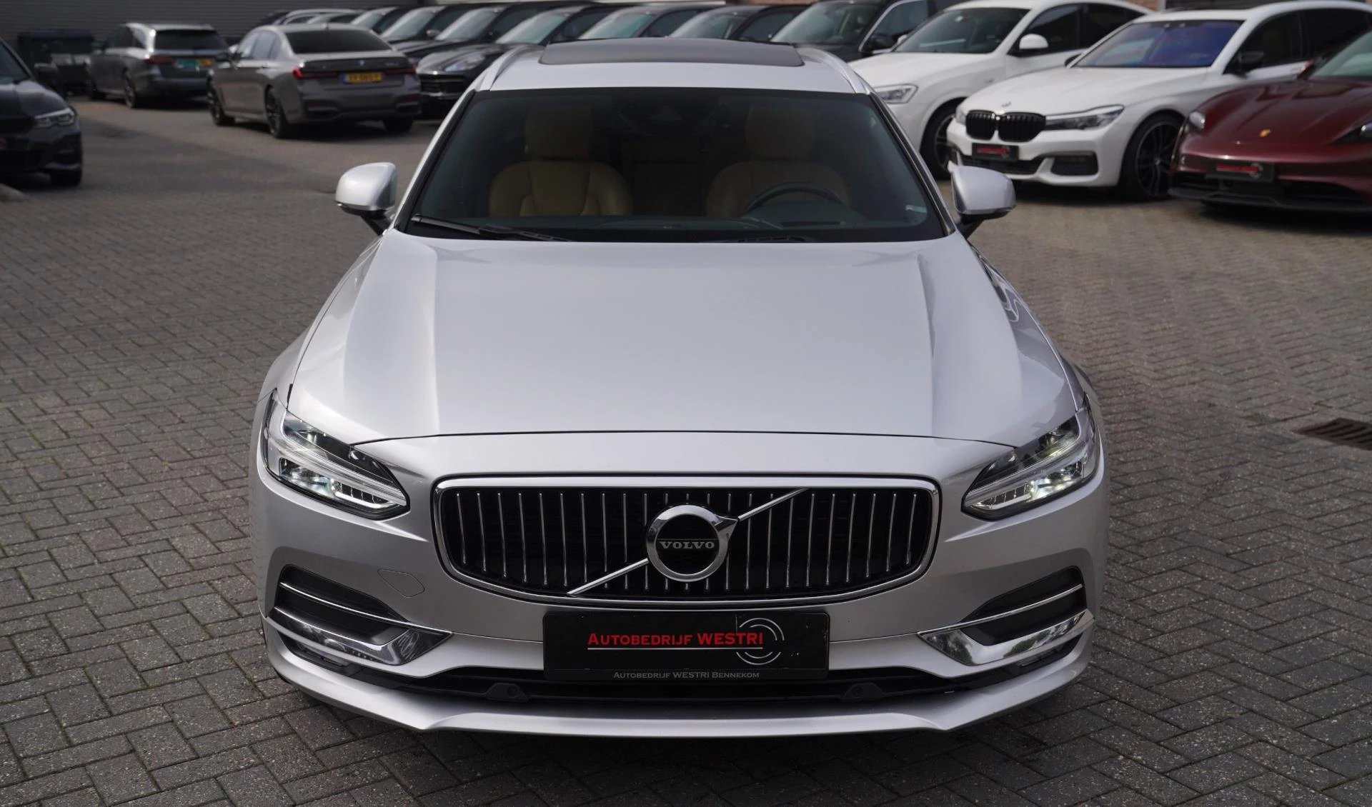 Hoofdafbeelding Volvo V90