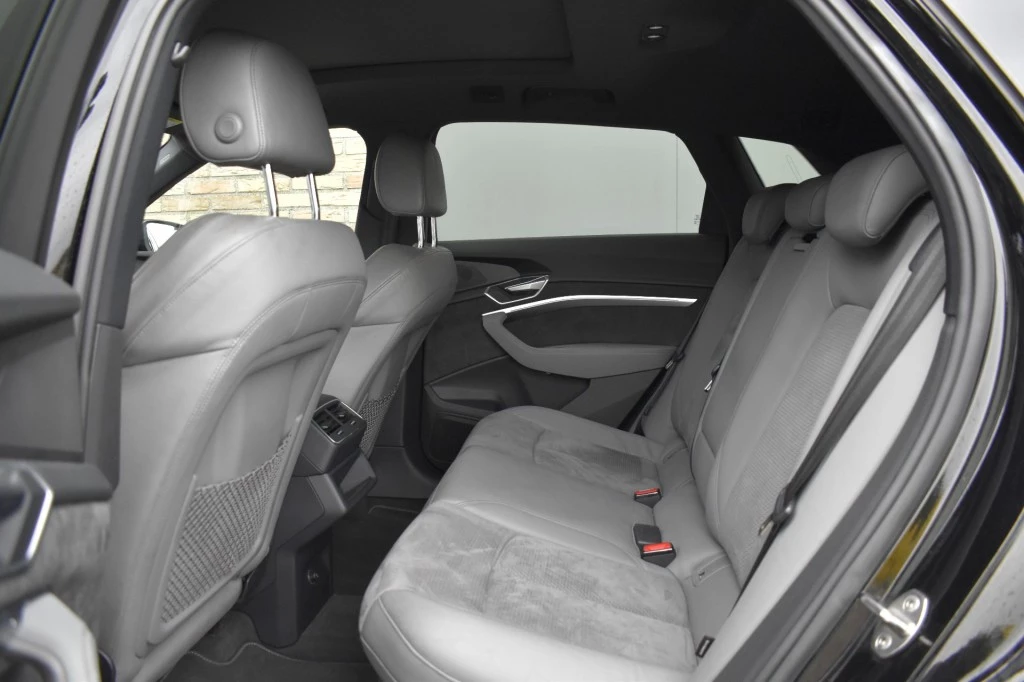 Hoofdafbeelding Audi e-tron