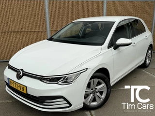 Volkswagen Golf 1.0 TSI Life Business Stoel- en stuurverwarming | LED verlichting | Adaptieve cruise control | Climate control | Navigatiesysteem | Ergoactive bestuurdersstoel | DAB | Parkeersensoren voor en achter
