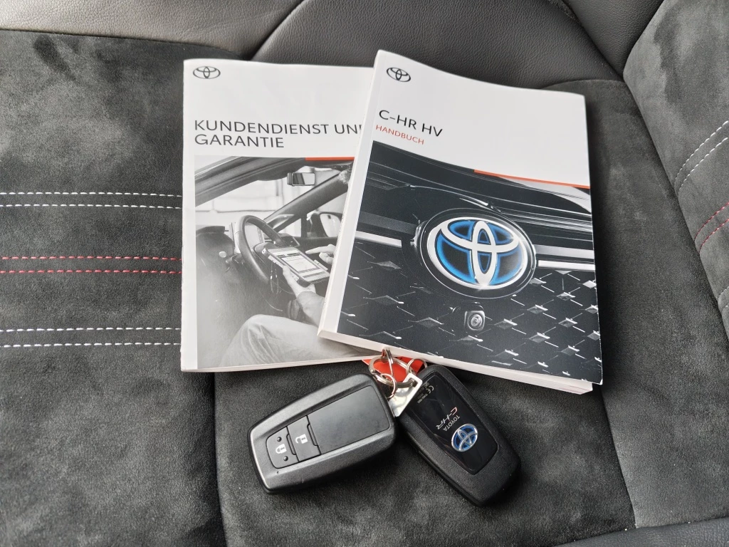 Hoofdafbeelding Toyota C-HR