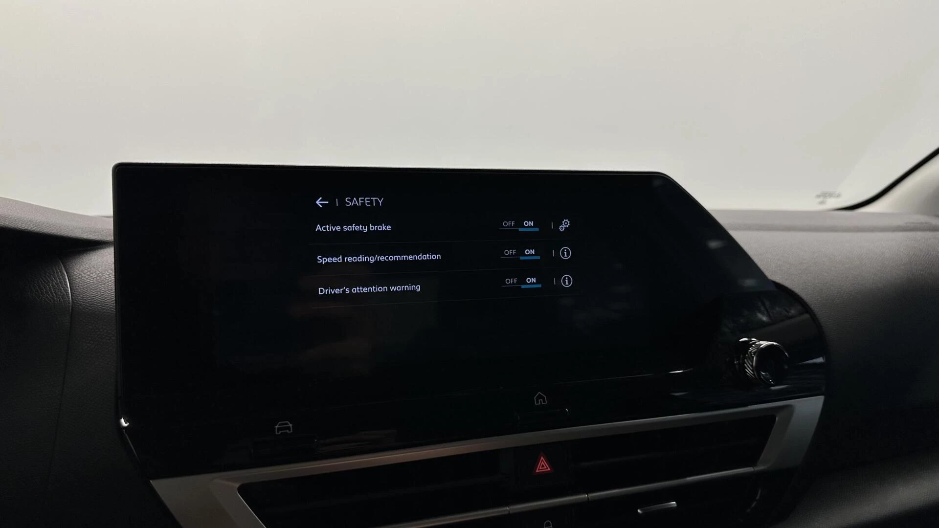 Hoofdafbeelding Citroën ë-C4 X