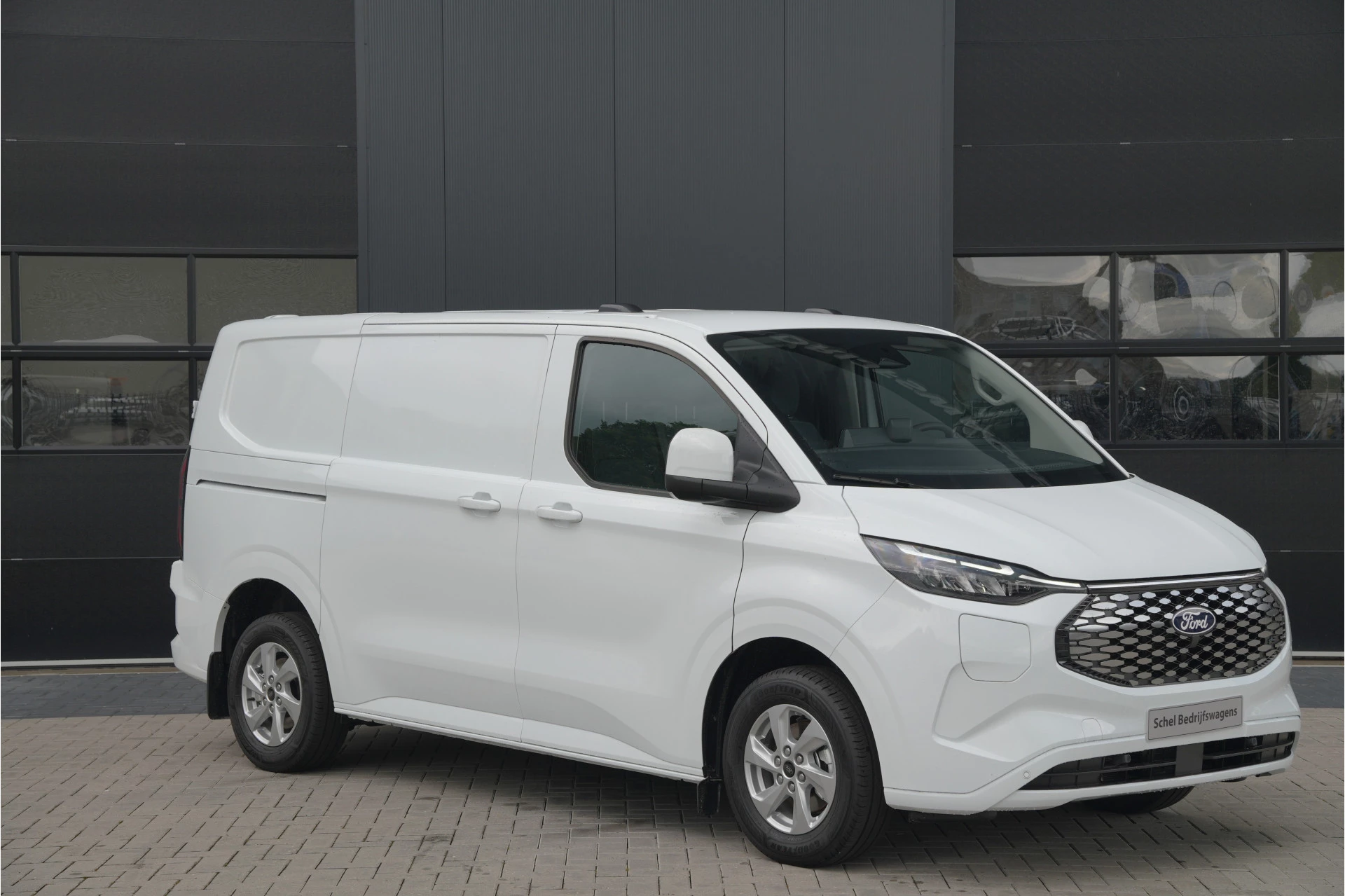 Hoofdafbeelding Ford E-Transit Custom
